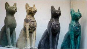 Cat statues from ancient Egypt